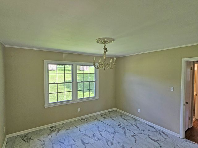 651 Lynnwood Ave, Lewisburg, TN 37091
