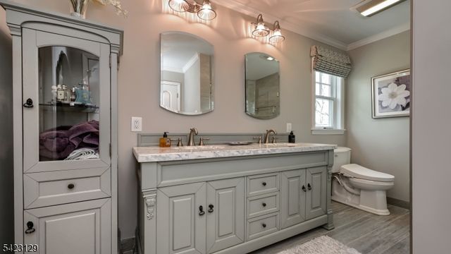 23 Erli St, Wayne Twp., NJ 07470