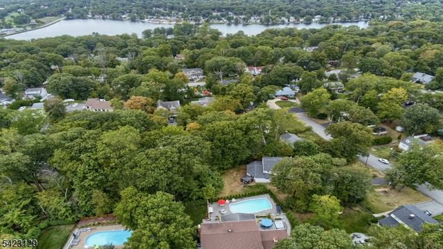 23 Erli St, Wayne Twp., NJ 07470