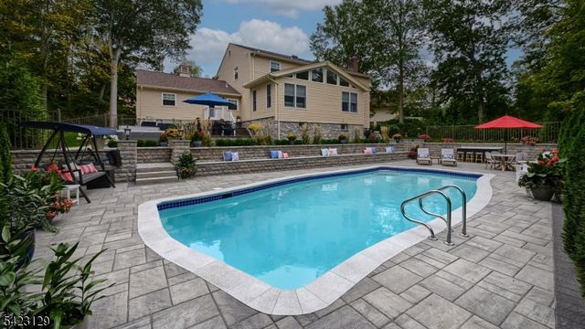 23 Erli St, Wayne Twp., NJ 07470