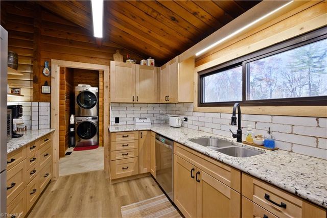 2147 Sparger Road, Mount Airy, NC 27030