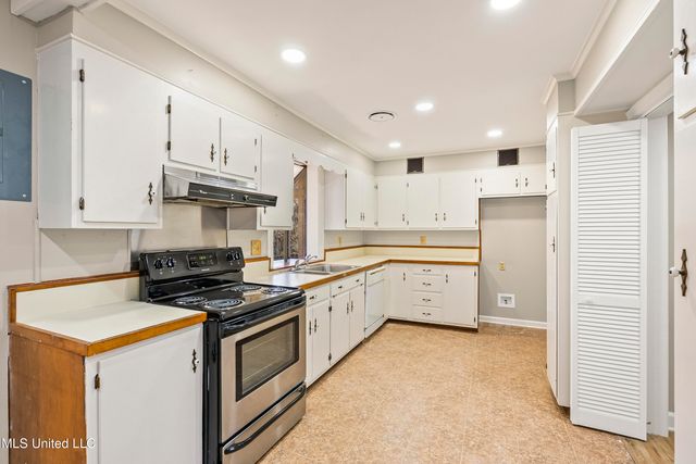 165 Marbury Drive, Holly Springs, MS 38635