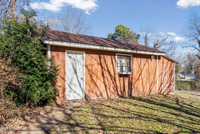 165 Marbury Drive, Holly Springs, MS 38635