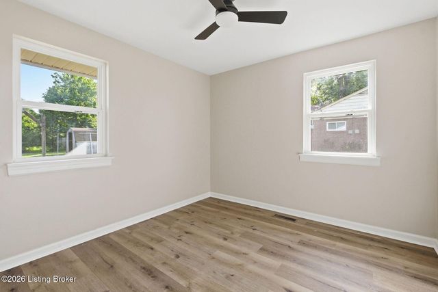 2209 Peaslee Rd, Louisville, KY 40216