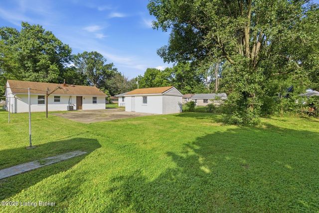 2209 Peaslee Rd, Louisville, KY 40216