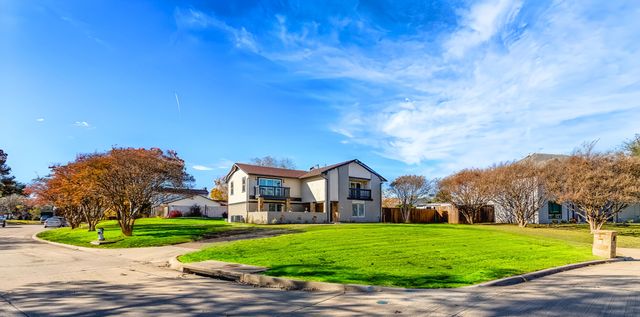 401 Point Royal Drive, Rowlett, TX 75087