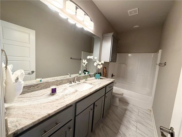 467 Tartaglia Avenue, Springdale, AR 72762