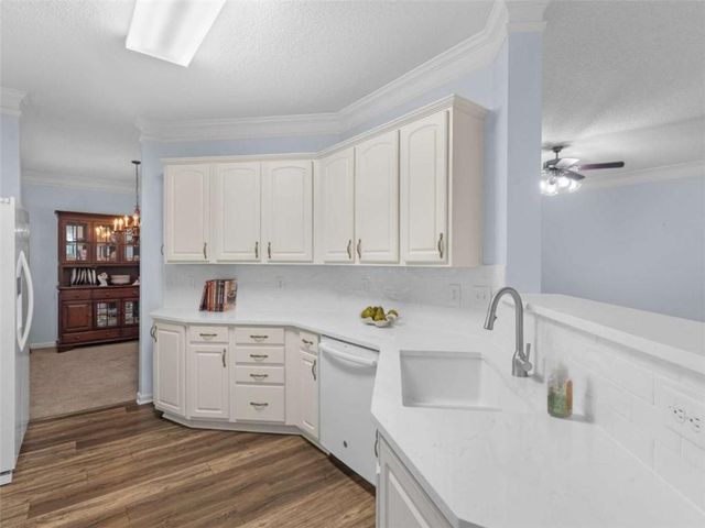 319 Lewisburg Drive, Mcdonough, GA 30253
