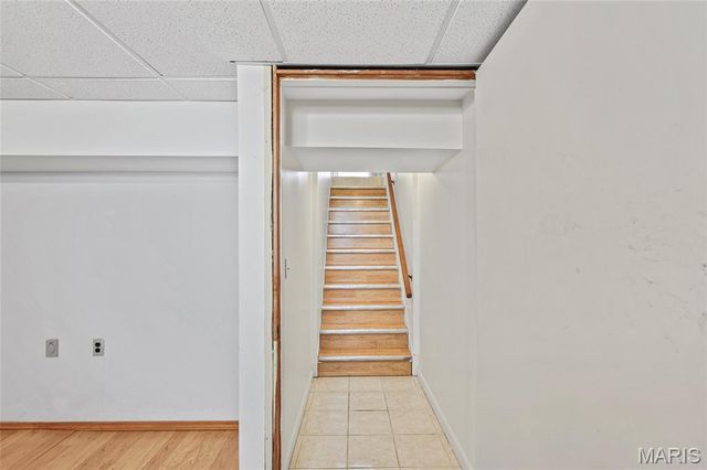 939 Oak Ridge Avenue, St Louis, MO 63126