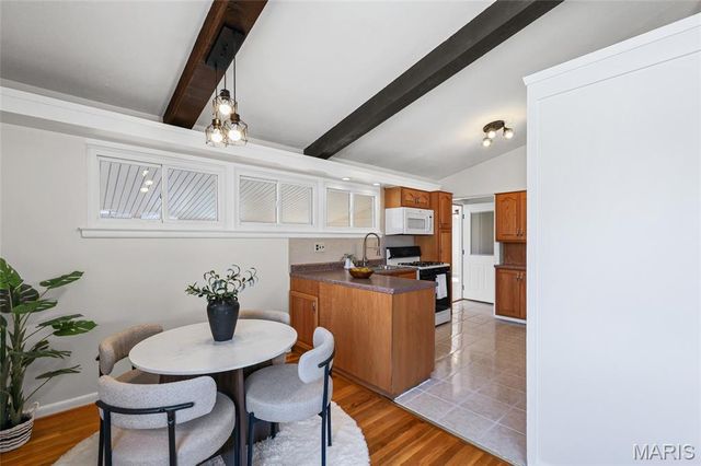 939 Oak Ridge Avenue, St Louis, MO 63126