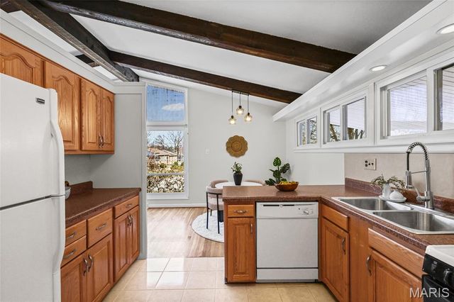 939 Oak Ridge Avenue, St Louis, MO 63126