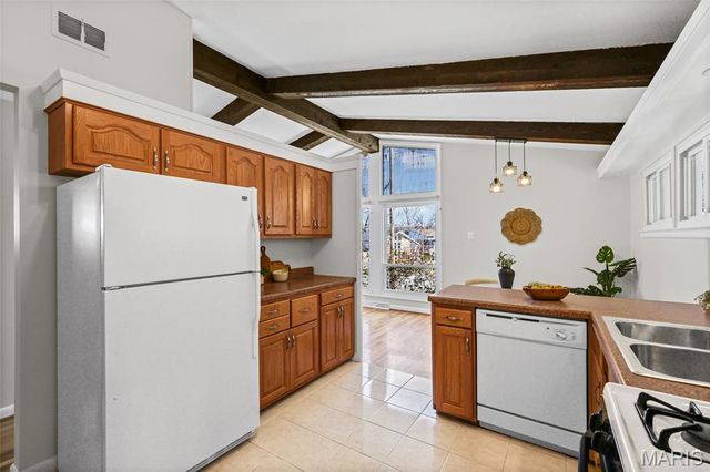 939 Oak Ridge Avenue, St Louis, MO 63126