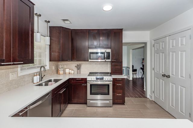 110 Red Cypress Drive, Goose Creek, SC 29445