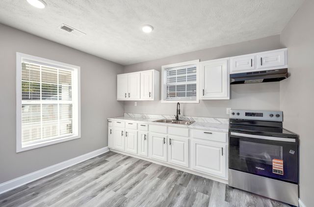 111 Westwood Ave, Jackson, TN 38301