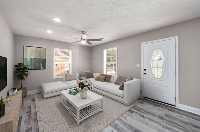 111 Westwood Ave, Jackson, TN 38301