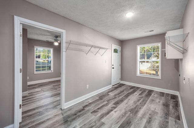 111 Westwood Ave, Jackson, TN 38301