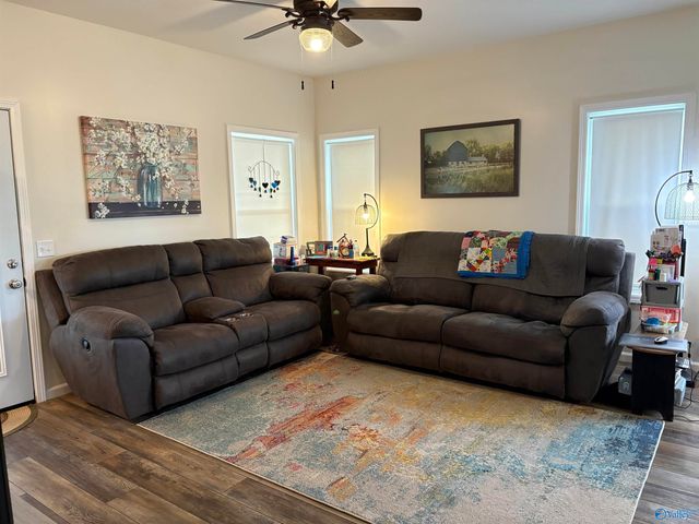 6080 County Road 39, Fackler, AL 35746