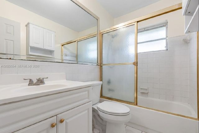 6013 NW 68th, Tamarac, FL 33321