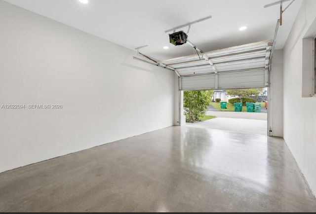 6013 NW 68th, Tamarac, FL 33321