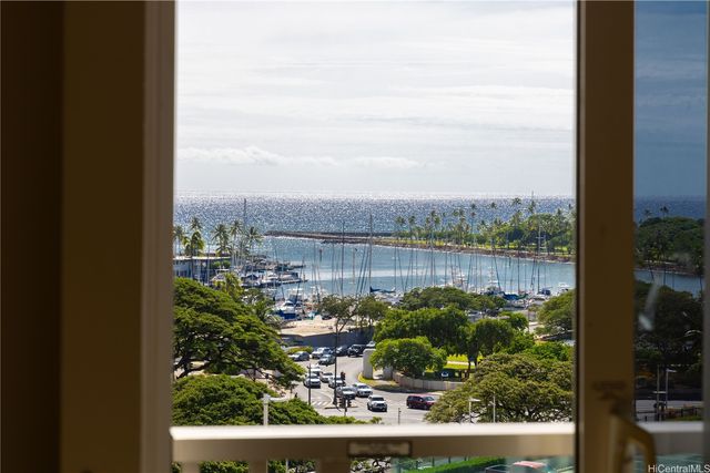 410 Atkinson Drive 954, Honolulu, HI 96814