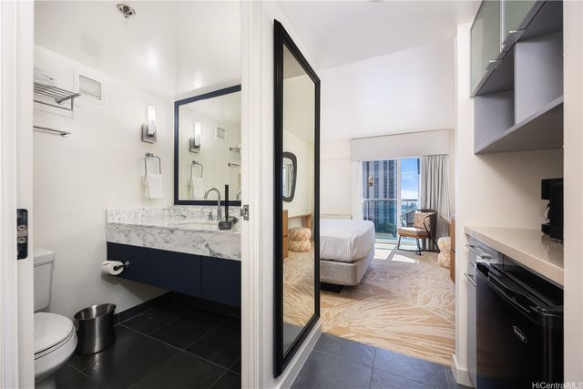 410 Atkinson Drive 954, Honolulu, HI 96814