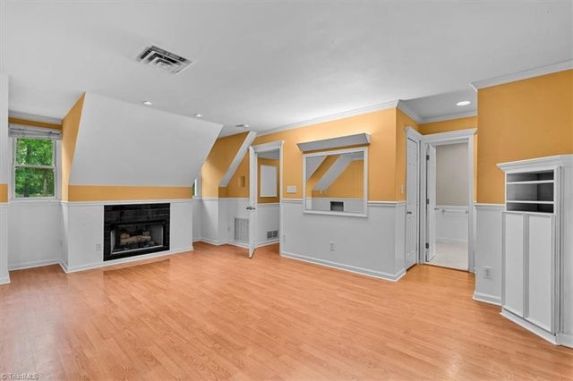 1016 Pineburr Road, Jamestown, NC 27282