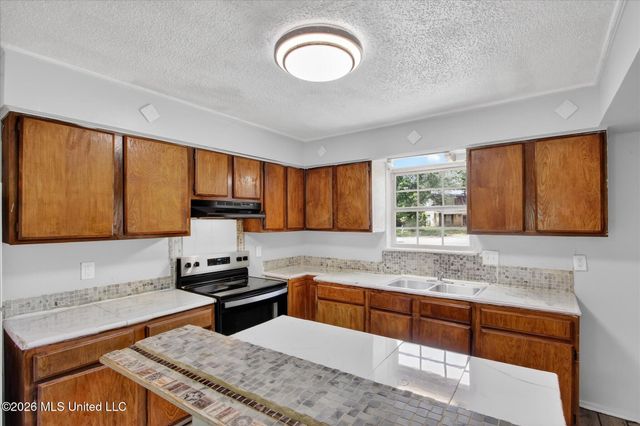 3604 Oakside Circle, Gautier, MS 39553