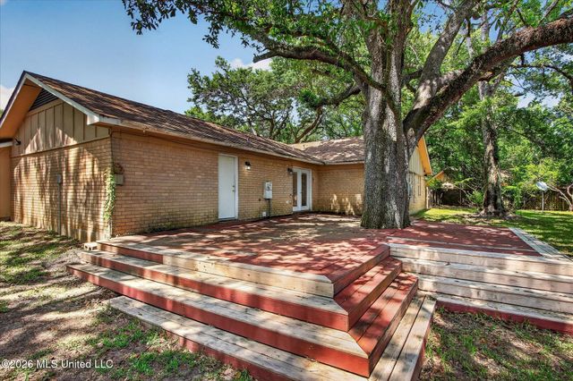 3604 Oakside Circle, Gautier, MS 39553
