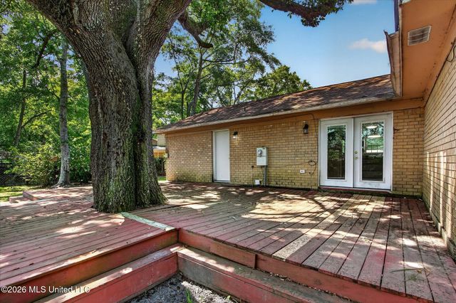 3604 Oakside Circle, Gautier, MS 39553