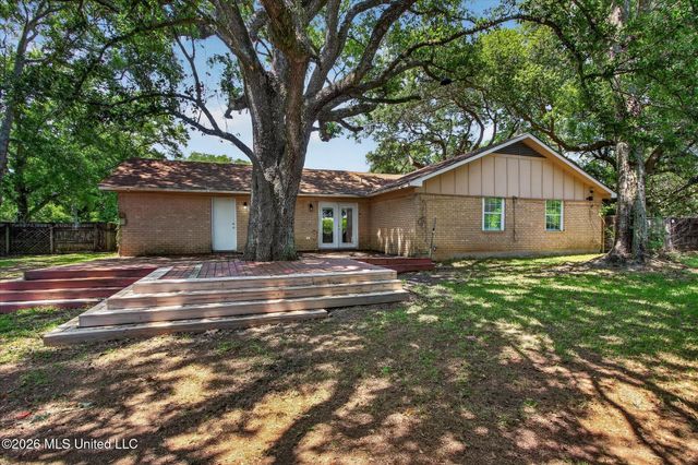 3604 Oakside Circle, Gautier, MS 39553