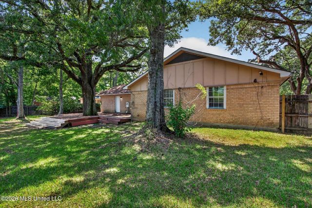 3604 Oakside Circle, Gautier, MS 39553