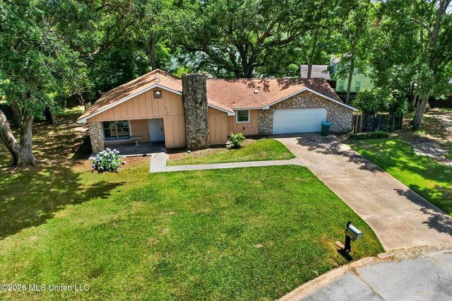 3604 Oakside Circle, Gautier, MS 39553