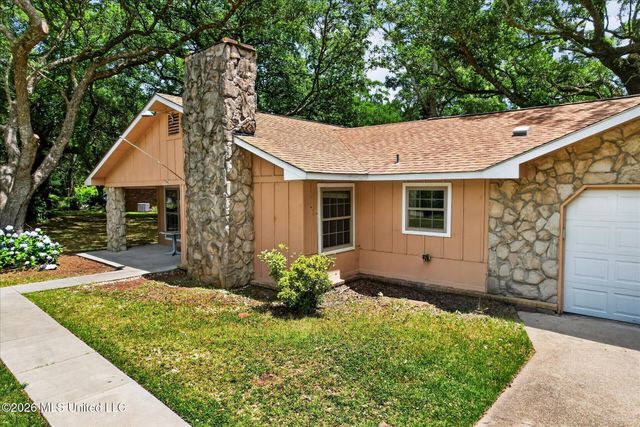 3604 Oakside Circle, Gautier, MS 39553