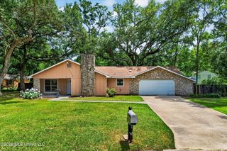 3604 Oakside Circle, Gautier, MS 39553