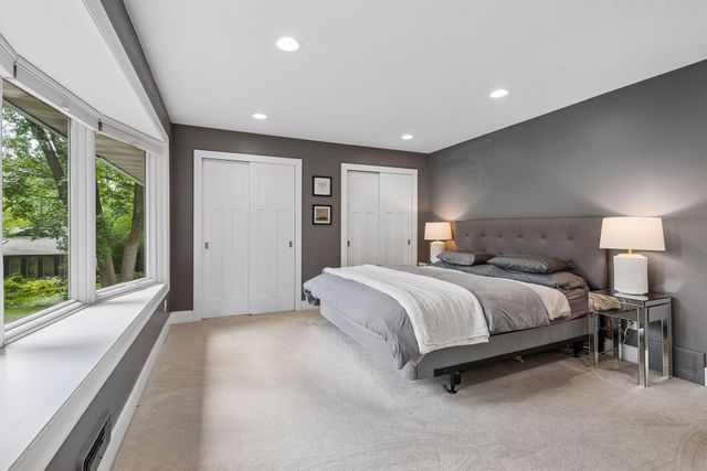 7204 Glouchester Drive, Edina, MN 55435