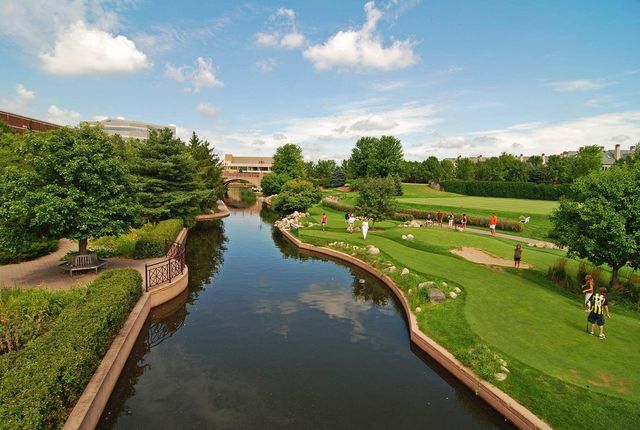 7204 Glouchester Drive, Edina, MN 55435