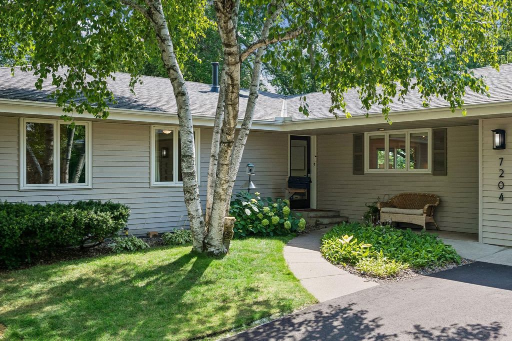 7204 Glouchester Drive, Edina, MN 55435 — photo 5