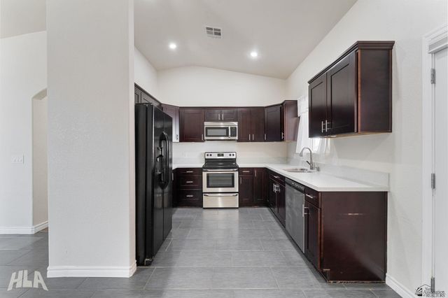 10266 S TORNADO AVE, Yuma, AZ 85365