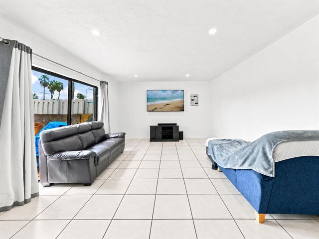 2716 Yale Lane, Boynton Beach, FL 33426