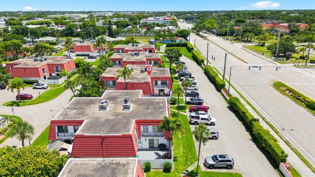 2716 Yale Lane, Boynton Beach, FL 33426