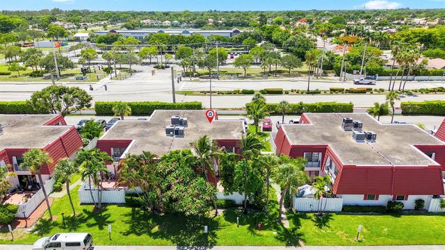 2716 Yale Lane, Boynton Beach, FL 33426