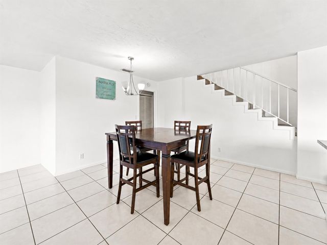 2716 Yale Lane, Boynton Beach, FL 33426