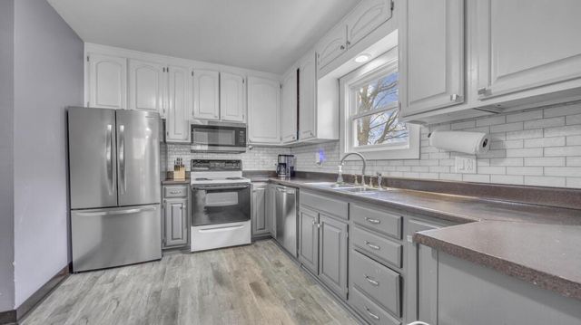 1501 S 17th STREET, Sheboygan, WI 53081