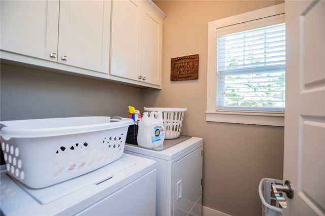 1010 Chancery Lane, Cave Springs, AR 72718