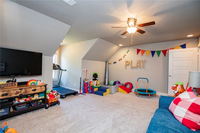 1010 Chancery Lane, Cave Springs, AR 72718