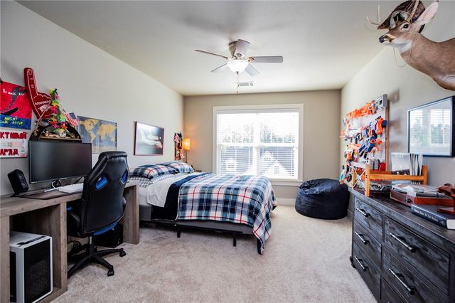 1010 Chancery Lane, Cave Springs, AR 72718