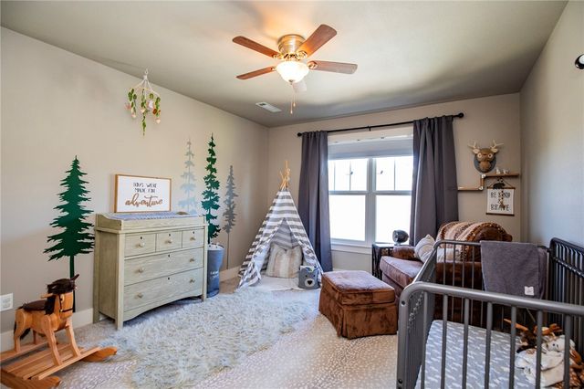 1010 Chancery Lane, Cave Springs, AR 72718