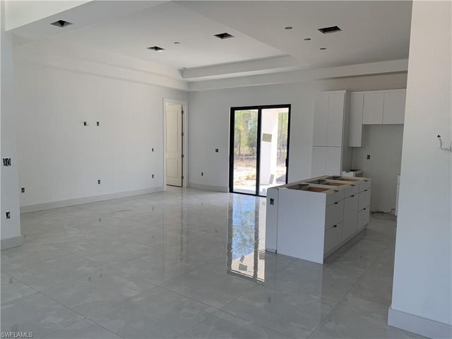 1016 Cortez AVE, Lehigh Acres, FL 33972