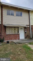 40 ROSE LN, New Castle, DE 19720