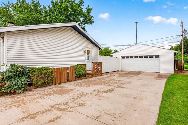 1164 MAYER STREET, Menasha, WI 54952